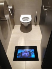 cinema-toilet